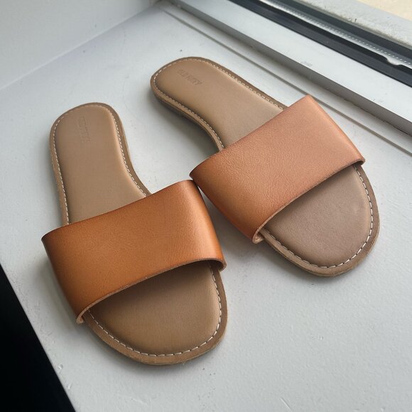 Old Navy Brown Slides - Picture 1 of 3